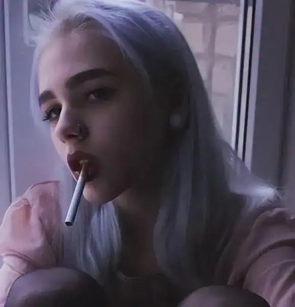 头像欧美女生成熟稳重俄
