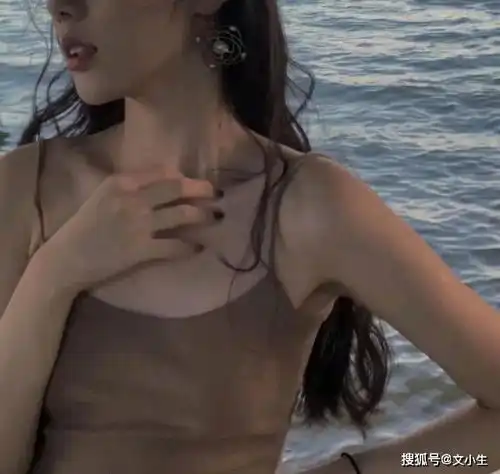 想知道对方爱不爱你,很简单,抱一下就知道了