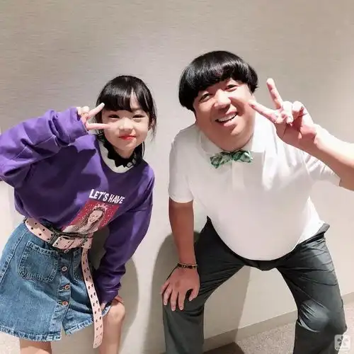 日本抖音女王竟然是个12岁的小学生甜美可爱的穿搭看点多多