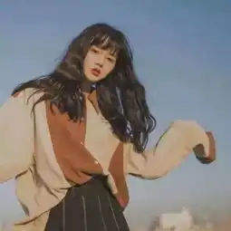 闺蜜头像真人版两张一人一张可爱时而傻笑时而心酸