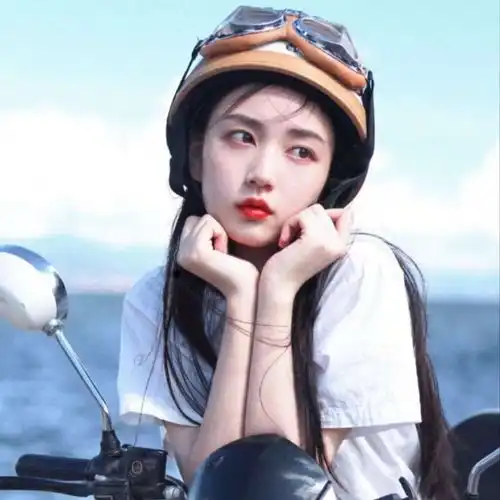 清新唯美女生气质头像