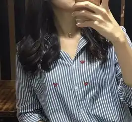 长发的女生,看看女神们现在烫什么样卷发