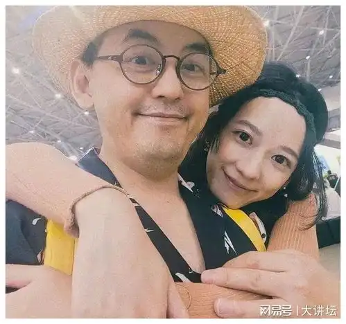 黄子佼承认c骚扰17岁女生后,割腕轻生