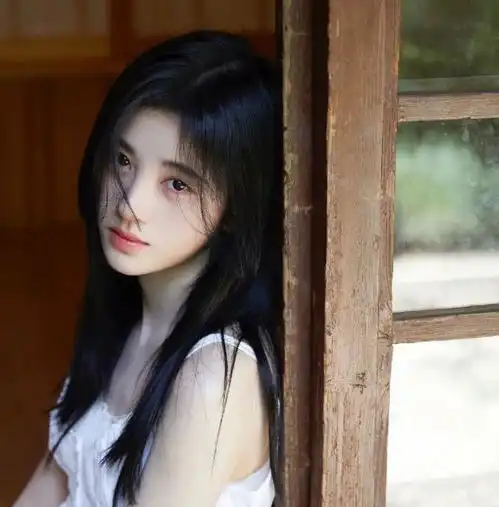 纯欲风女生头像真人不像