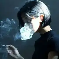 性感抽烟女生头像女人抽烟性感个性头像