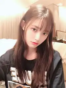 围观林允喜提香奈儿彩妆大使,讲真她的减龄妆太值得女生学