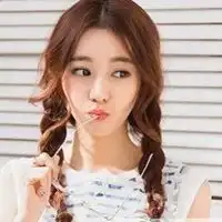 扎辫子女孩简画微信头像微信头像图片大全