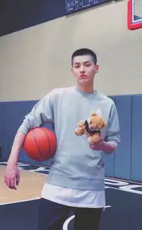 吴亦凡的狮子头发型好拉风发型达人的称号不是白叫的