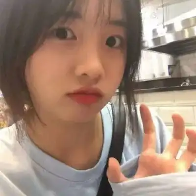 女生头像玖.微信真人优质女头第200期