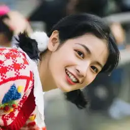 头像女温柔甜美笑容可爱