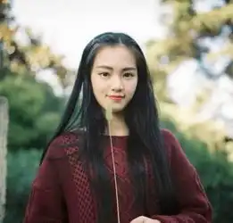 黄灿灿与男友激吻照泄露直爽的男友背景被无情曝光