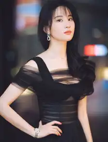 这沙漏裙一般人不穿,刘亦菲穿出仙女感,网友只有她能驾驭