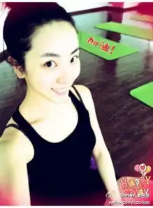 央视春晚女主持人李思思素颜照自拍照曝光