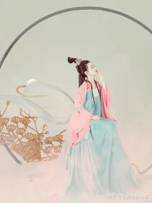 盘子女人坊古装摄影唯美写真古装仙子款款而来