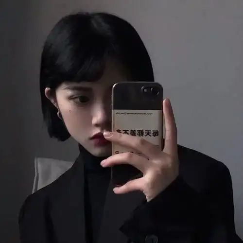 扣扣头像女霸气拽高冷短