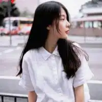 求这张大图,还有这个女生叫什么