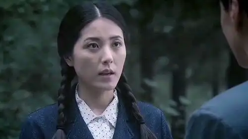 心机男爱上同班高冷女生,发誓一定要娶她