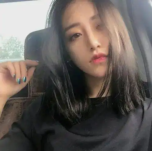 高冷的女生头像不露脸扣