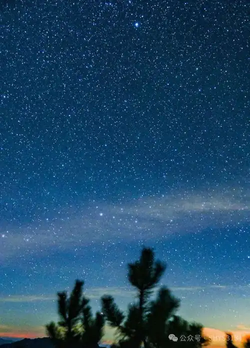 太子尖观星我们都生活在阴沟里,但仍有人在样望星空