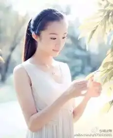 她清新甜美被称小董洁,与众多男神合作被称拯救了银河系