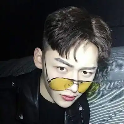 女人旺财的微信头像男人