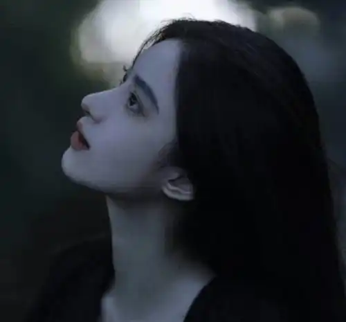 真人侧脸影子头像女