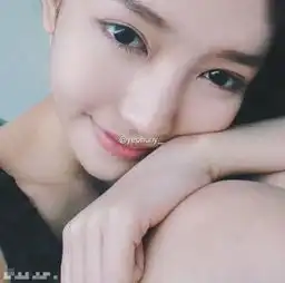 大学女生的手表头像女生