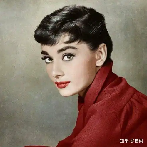 有什么看起来很不好惹很高冷的女生头像