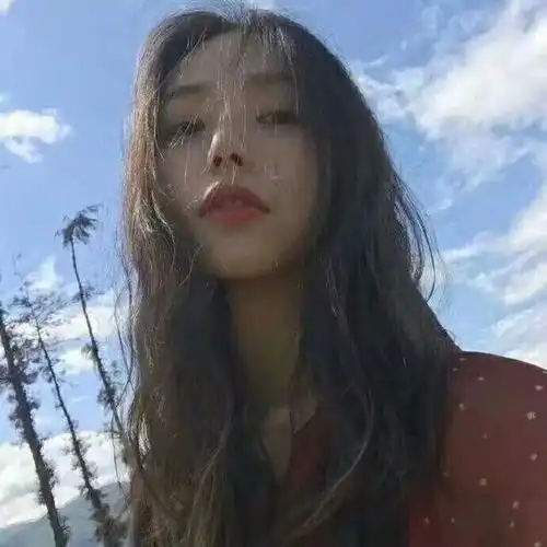 女生真人版头像不露脸成