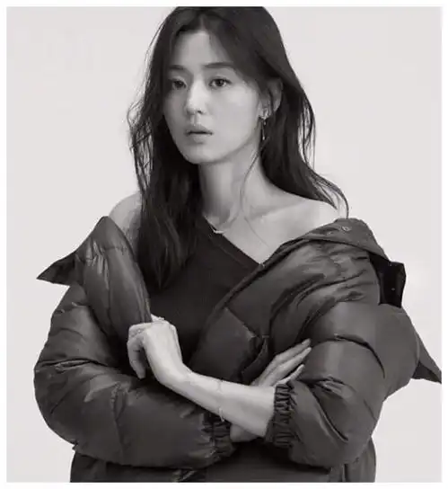 黑白女生头像唯美气质美