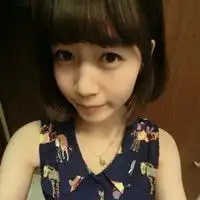 十分可爱的qq女生头像我会笑着看着你转身离开4