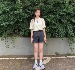 夏季穿搭女显清纯