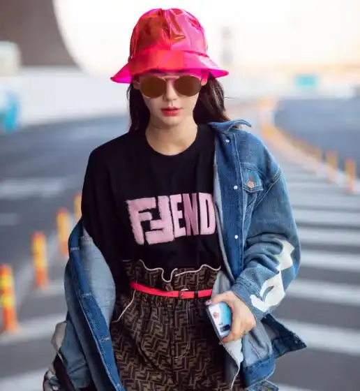 牛仔衣霸气女生头像渔夫