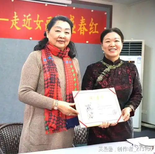 龙年首展舒卷开合任天真女画家盛春红画展隆重启幕