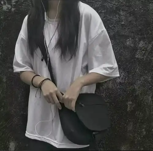 超仙不露脸女生头像我最喜欢你笑起来眼里满满都是我女头