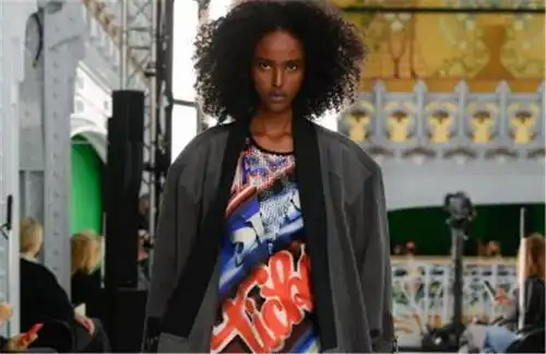 无性别穿衣风格将成主流lv表示赞同今后男人女人衣橱可共享