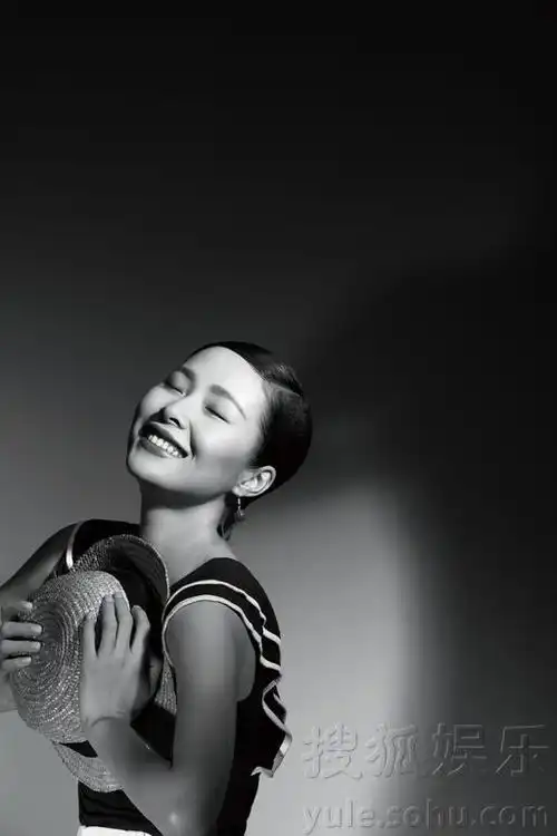 江一燕黑白映画写真复古风情迷人风姿