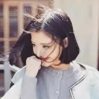 我在上学,不知道那个适合做qq头像