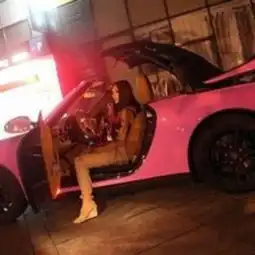女生唯美头像闪闪发亮跑