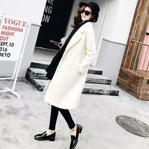 适合50岁女人穿的外套,版型宽松,胖瘦都能驾驭,超显贵气