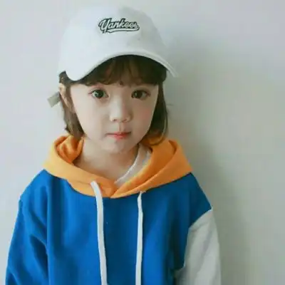 2018最新萌神小女孩微信头像精选再拽的男生也是女人生的