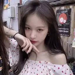 优质女头部位锁骨露锁骨的骚气头像