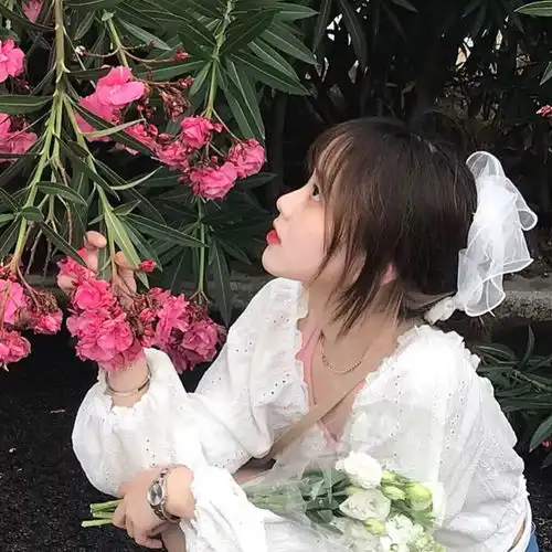 我还是不是让你捧在手心的小朋友我还能不能撒娇耍赖提无理的要求