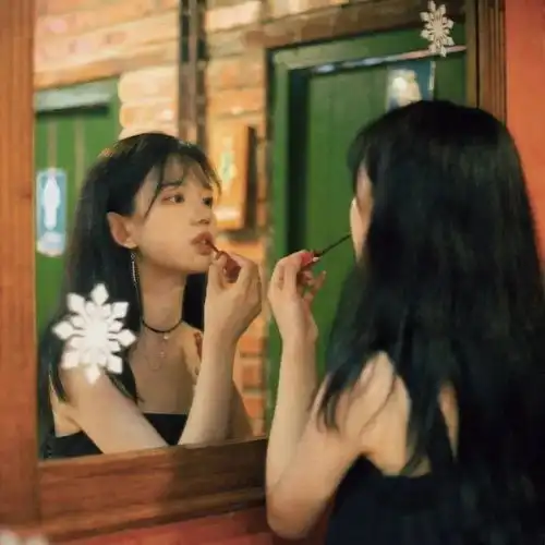 3个女生闺蜜头像吃相