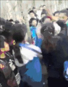 煽耳光逼下跪拳打脚踢,沈阳13岁女生在校园里遭受了什么