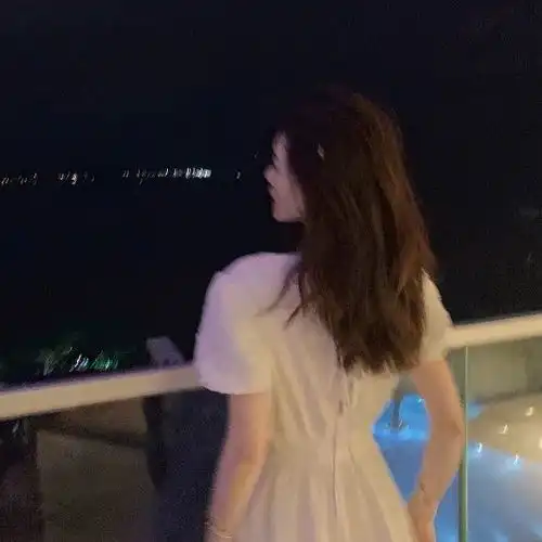 小众侧颜女生头像