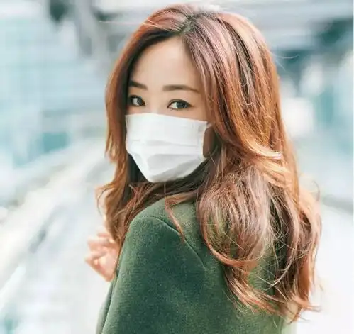 15岁女生头像戴口罩的皮