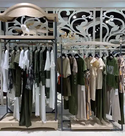 时尚女装网店货源怎么找女装品牌加盟哪家好品牌折扣女装供应商