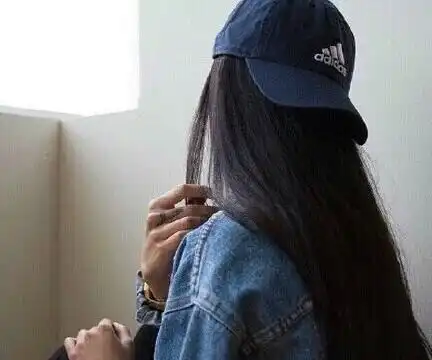 微信头像女生背影侧面可