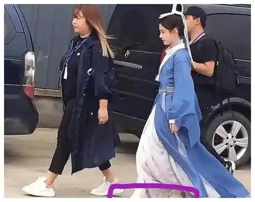 鞠婧祎除了性别,还有什么是真的简直就是一个假美人